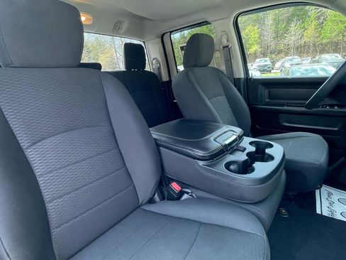 Used 2019 RAM 1500 Express w/ Express Value Package AWD/4WD image 29