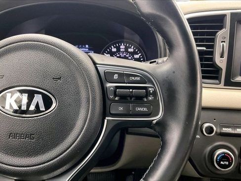 Used 2017 Kia Sportage EX image 21