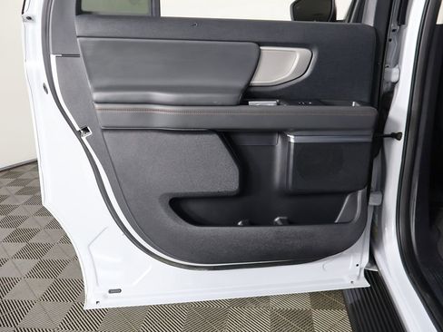 Used 2025 Ford Expedition Max Active AWD/4WD image 25