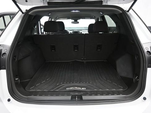 Used 2021 Chevrolet Equinox LS w/ LS Convenience Package FWD image 23