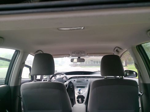 Used 2011 Toyota Prius Two FWD image 21