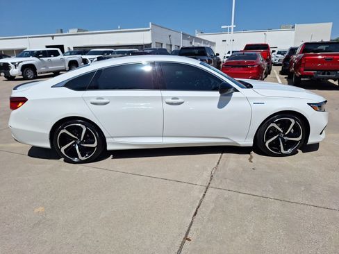 Used 2022 Honda Accord Sport image 7