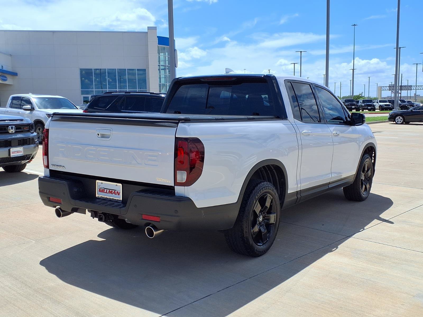 Used 2025 Honda Ridgeline Black Edition image 7