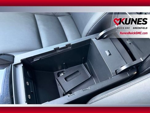 Used 2024 MAZDA MAZDA3 s image 26