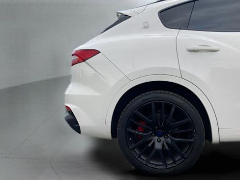 Used 2019 Maserati Levante GTS AWD/4WD image 28