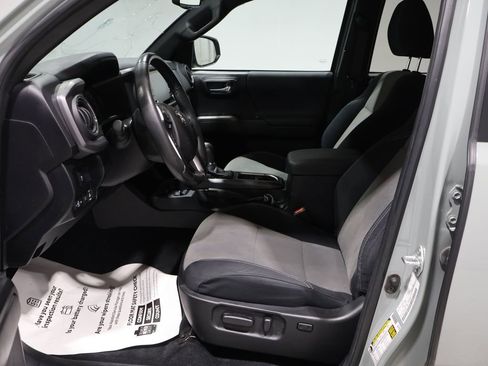 Certified 2023 Toyota Tacoma TRD Sport w/ Technology Package image 11