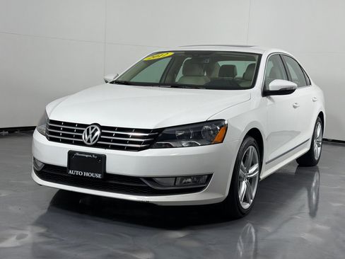 Used 2012 Volkswagen Passat TDI SE FWD image 10