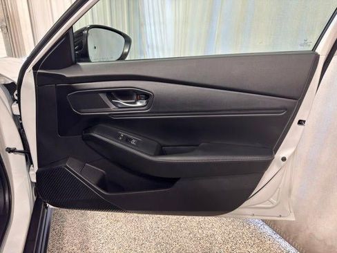 Used 2023 Honda Accord Sport image 17