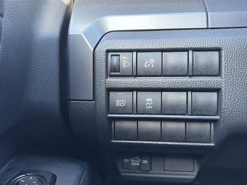 Used 2024 Toyota Tacoma TRD Off-Road image 26