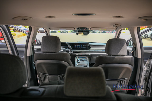 Used 2025 Hyundai Palisade SE FWD image 16