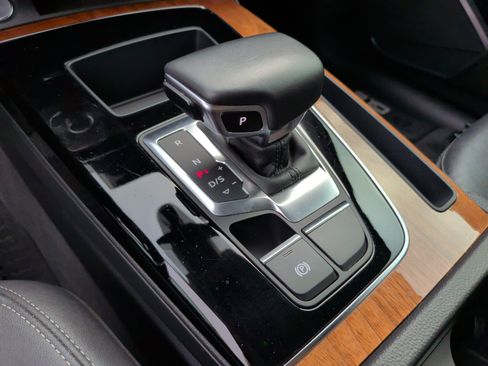 Used 2022 Audi Q5 2.0T Premium image 27