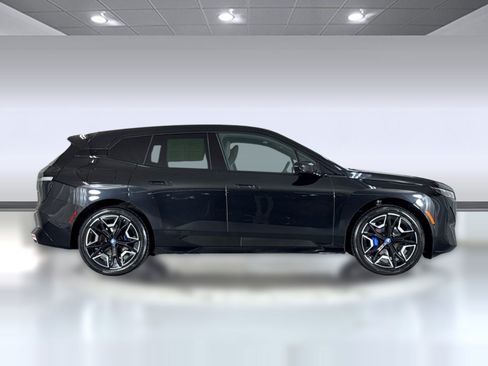 Used 2024 BMW iX xDrive50 w/ Premium Package AWD/4WD image 8
