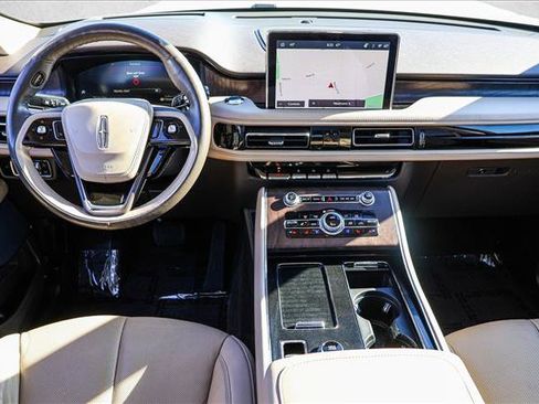 Used 2023 Lincoln Aviator Reserve w/ Equipment Group 201A AWD/4WD image 24