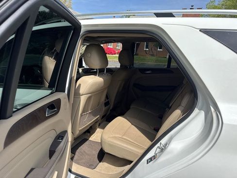 Used 2015 Mercedes-Benz ML 350 4MATIC image 6