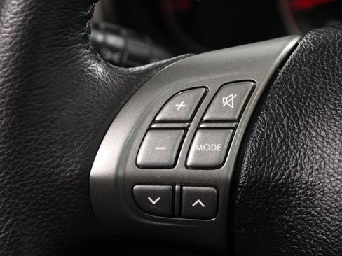 Used 2010 Subaru Impreza 2.5i Premium image 12