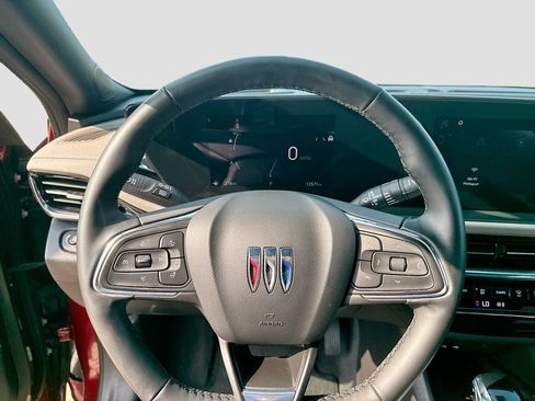 Used 2025 Buick Envista Avenir FWD image 13