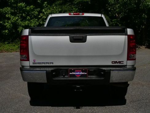 Used 2011 GMC Sierra 1500 W/T RWD image 8