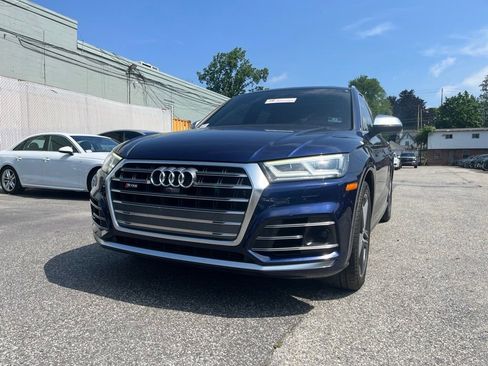Used 2019 Audi SQ5 Prestige w/ Prestige Package AWD/4WD image 2
