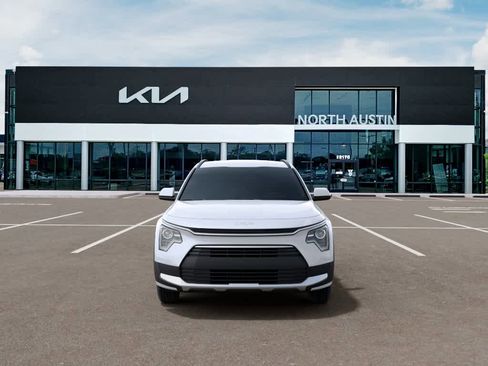 New 2026 Kia Niro LX FWD image 2