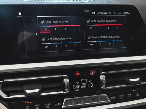 Used 2023 BMW M4 xDrive Competition w/ Executive Package AWD/4WD image 17