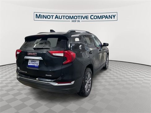Used 2022 GMC Terrain SLT image 8