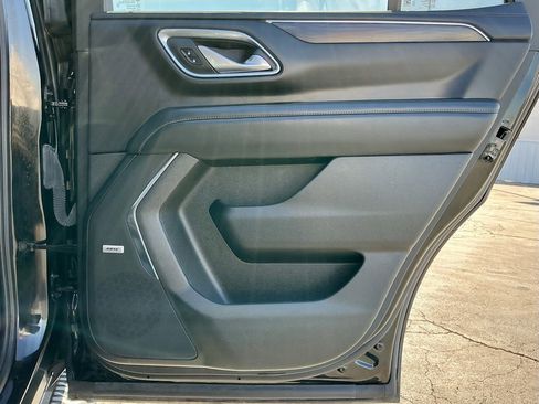 Used 2023 Chevrolet Tahoe Z71 w/ Luxury Package image 24
