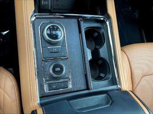 Certified 2024 Ford Expedition Platinum AWD/4WD image 16