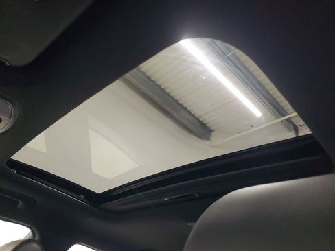 Used 2018 Hyundai Elantra Sport image 18