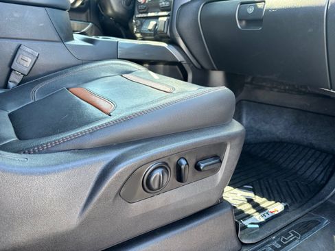 Used 2020 GMC Sierra 1500 AT4 w/ AT4 Premium Package AWD/4WD image 23