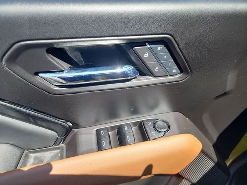 Certified 2023 GMC Canyon AT4 w/ AT4 Premium Package AWD/4WD image 23