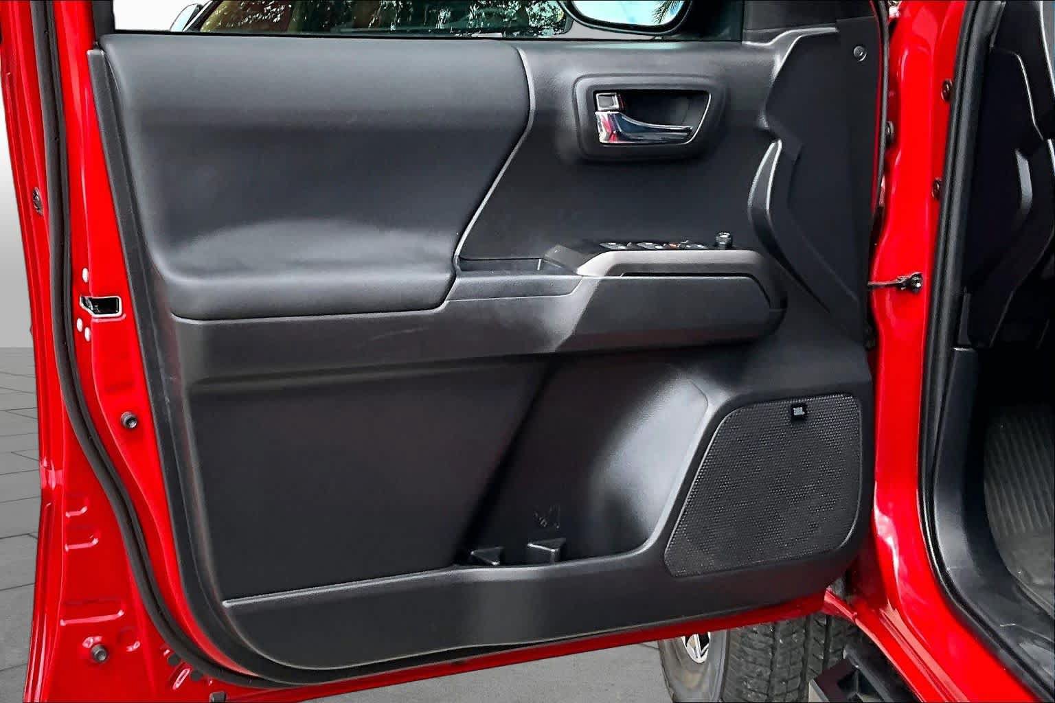 Used 2023 Toyota Tacoma TRD Sport w/ TRD Premium Sport Package RWD image 26
