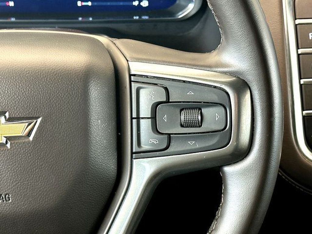 Used 2024 Chevrolet Tahoe LT RWD image 25