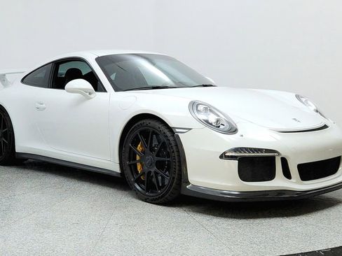 Used 2014 Porsche 911 GT3 image 7