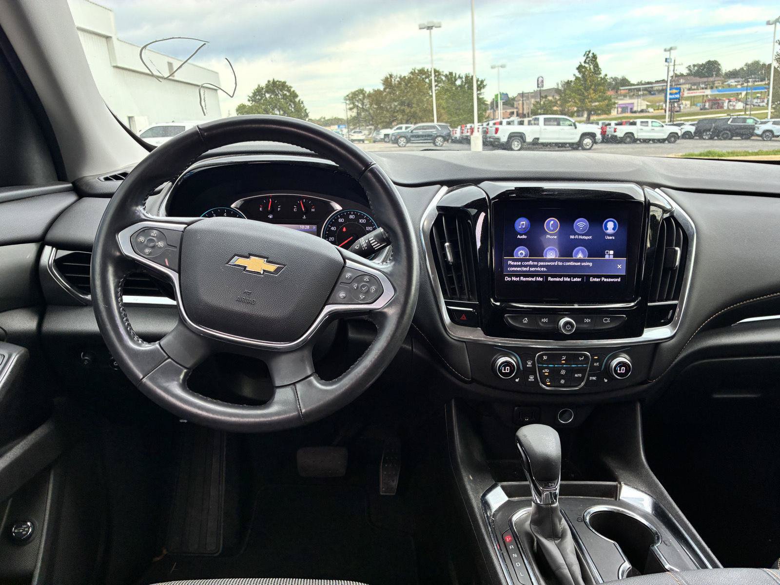 Used 2021 Chevrolet Traverse LT FWD image 14