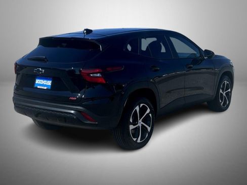 New 2026 Chevrolet Trax RS w/ Sunroof Package image 5