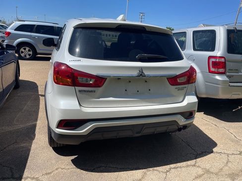 Used 2018 Mitsubishi Outlander Sport ES image 3