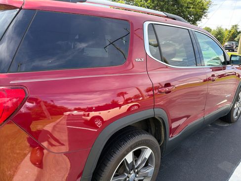 Used 2019 GMC Acadia SLT w/ LPO, Floor Liner Package FWD image 3