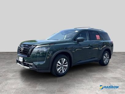 Certified 2023 Nissan Pathfinder SL w/ Black Appearance Package
