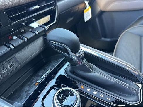 New 2026 GMC Canyon Denali image 21