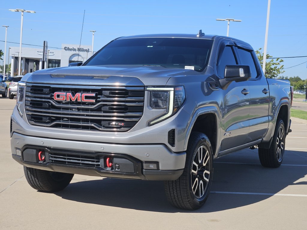 Used 2023 GMC Sierra 1500 AT4 w/ AT4 Premium Package AWD/4WD image 3