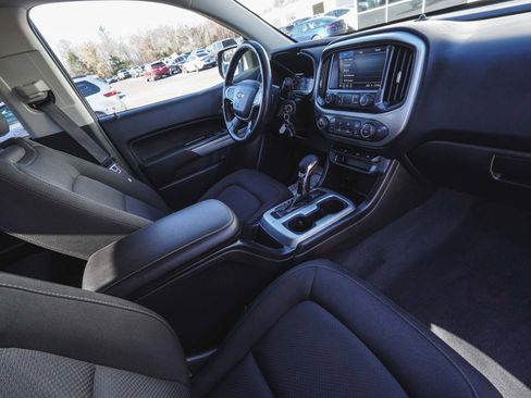 Used 2022 Chevrolet Colorado LT w/ LT Convenience Package image 37