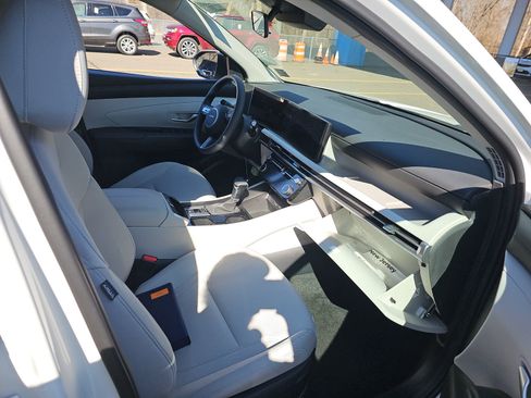 Used 2026 Hyundai Tucson SEL image 14