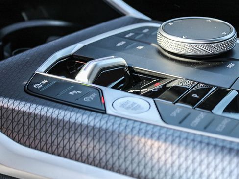 Certified 2025 BMW 430i Coupe w/ Convenience Package image 22