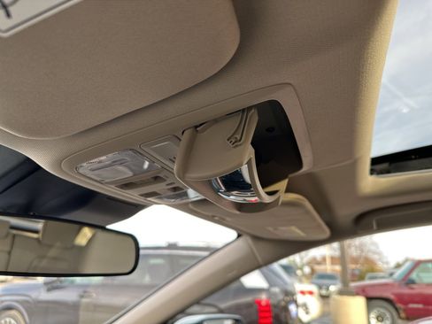 Used 2019 Honda CR-V EX image 54