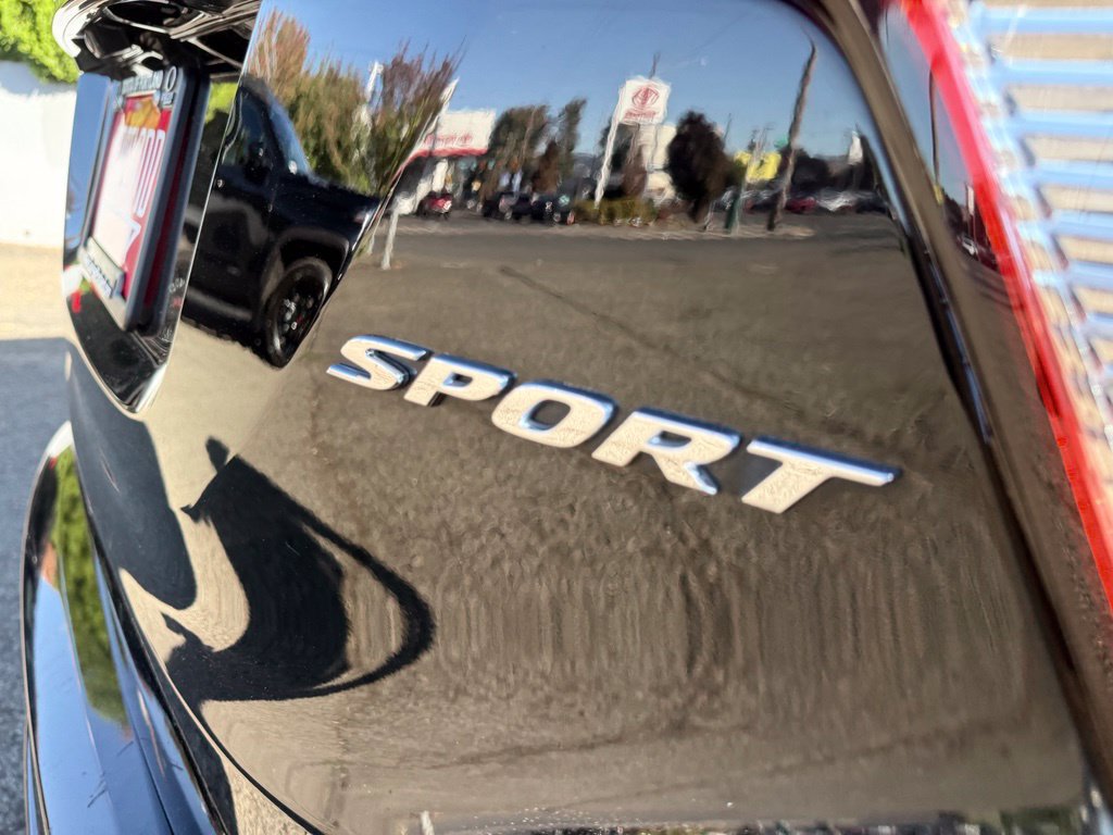Used 2021 Honda HR-V Sport image 9