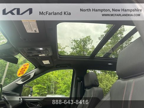 Used 2024 Chevrolet Tahoe RST w/ Luxury Package AWD/4WD image 24