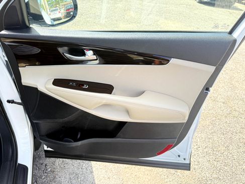 Used 2020 Kia Sorento EX image 52