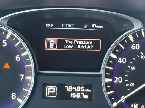 Used 2015 INFINITI QX60 AWD w/ Premium Package image 43