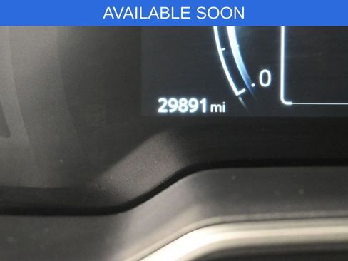 Used 2025 Toyota Corolla Cross XLE AWD/4WD image 18