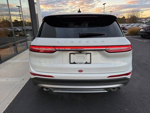 New 2026 Lincoln Corsair Premiere image 4